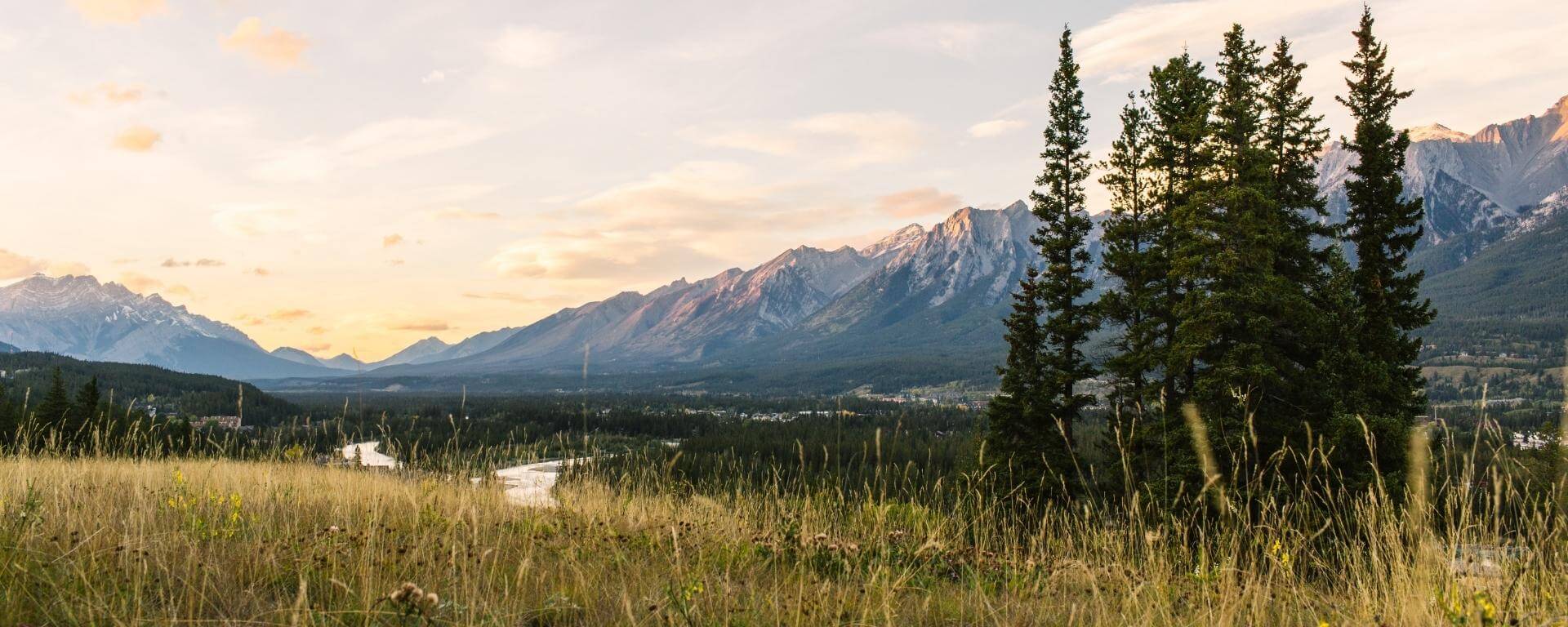 Western Canada: Mountains, Lakes and Coastal Lodges