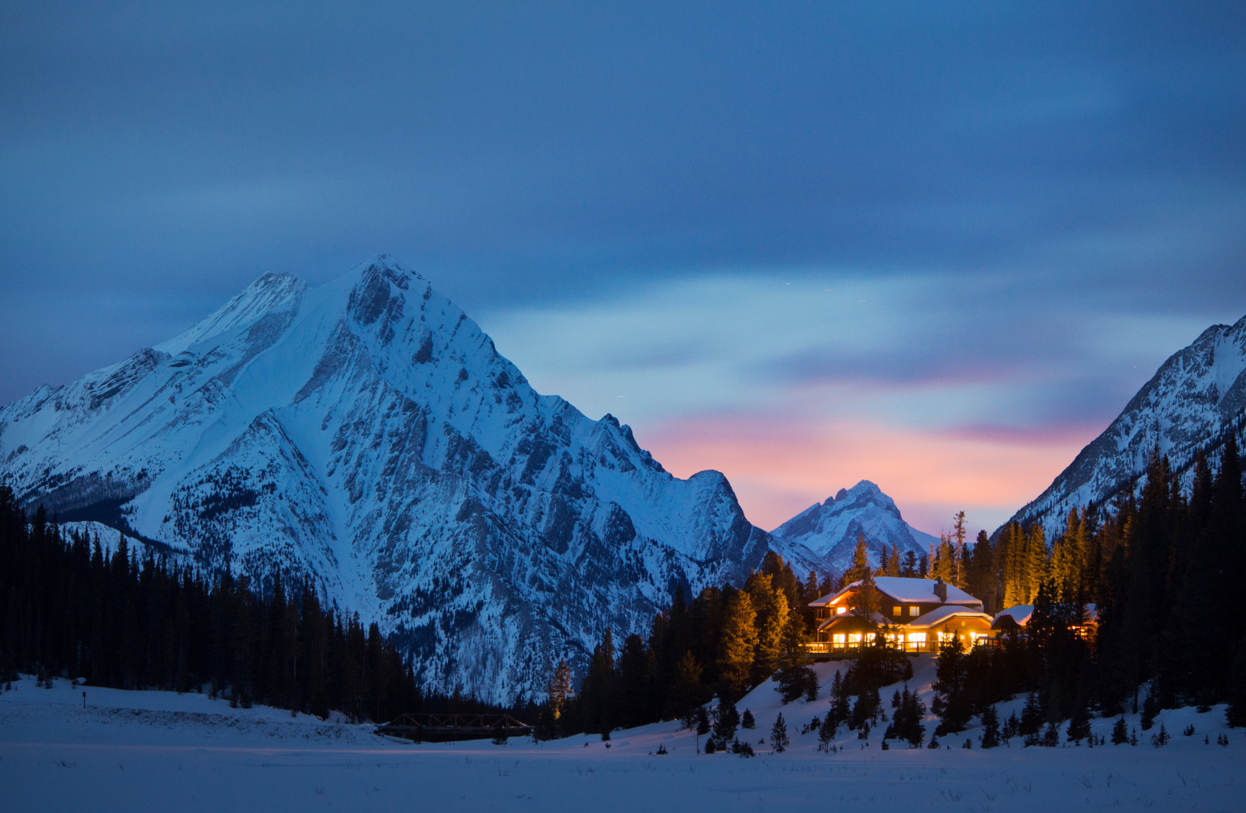Spectacular Snowy Retreats To Try This Winter