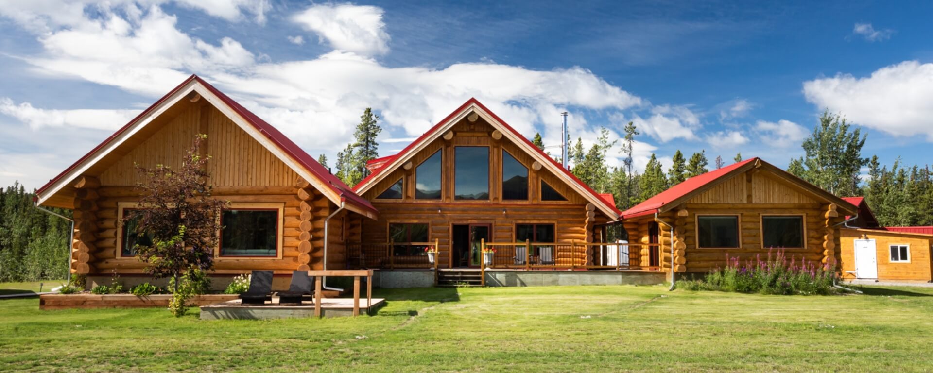 Aurora Dreams: An All-inclusive Autumn Lodge Stay in the Yukon